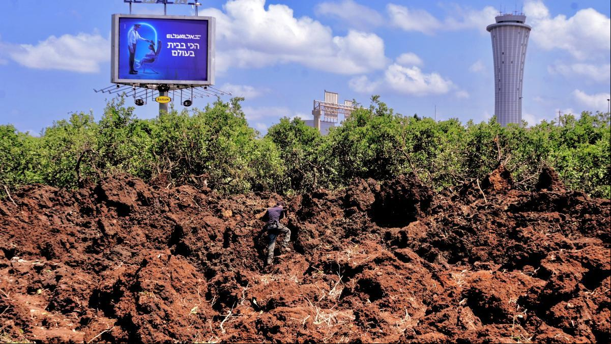 Seis heridos en el aeropuerto de Tel Aviv por la caída de un proyectil lanzado desde Yemen