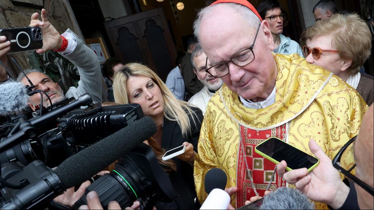 El cardenal Dolan pren distància del seu aliat Trump abans del conclave