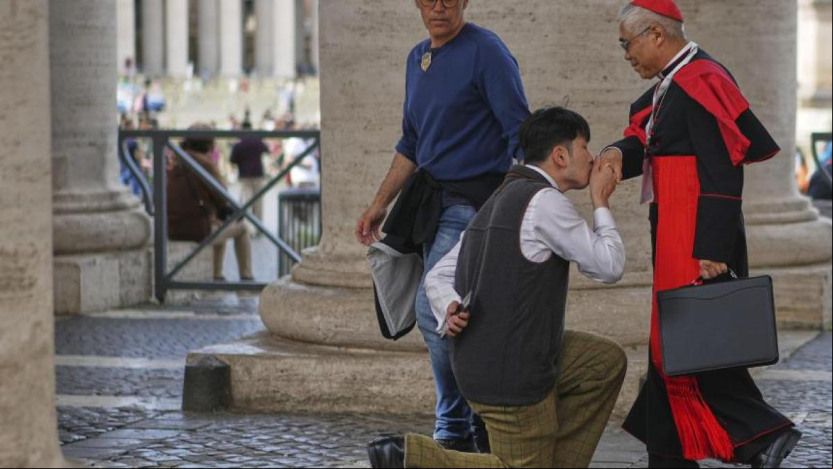 El Vaticano se prepara para la desconexión en la víspera del cónclave para elegir al nuevo Papa