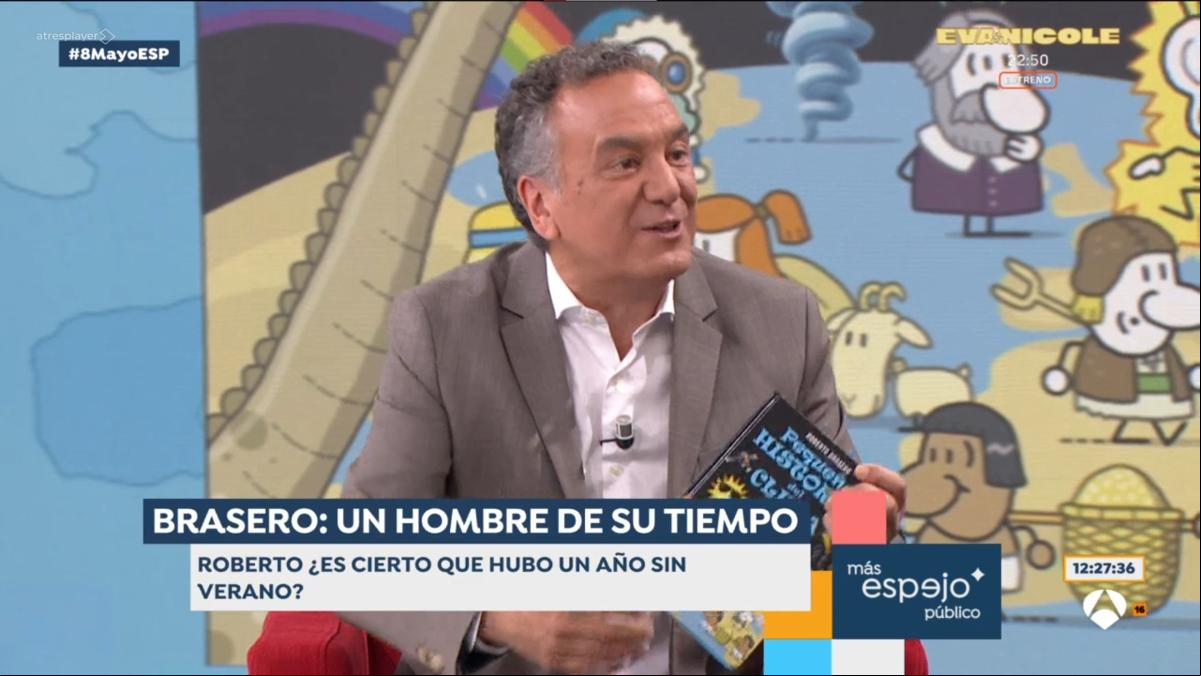 Roberto Brasero se enfrenta en Espejo Público a las preguntas de los niños por su nuevo libro: “”Cuando te equivocas dando el tiempo... ¿Te echas a llorar?