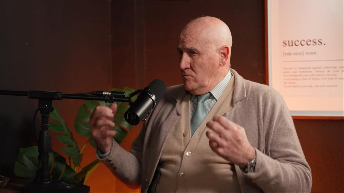 Alfonso del Corral, médico traumatólogo y exjugador de baloncesto profesional: “Aceptar las derrotas y aprender de ellas es lo que realmente te transforma y te impulsa hacia un éxito duradero”