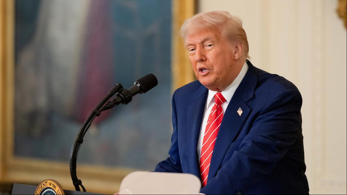 El lucrativo viaje de negocios de Donald Trump por Oriente Medio