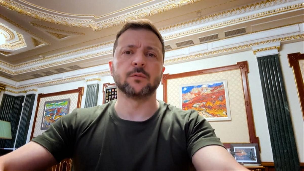 Zelenski explica cómo fue su llamada con el papa León XIV
