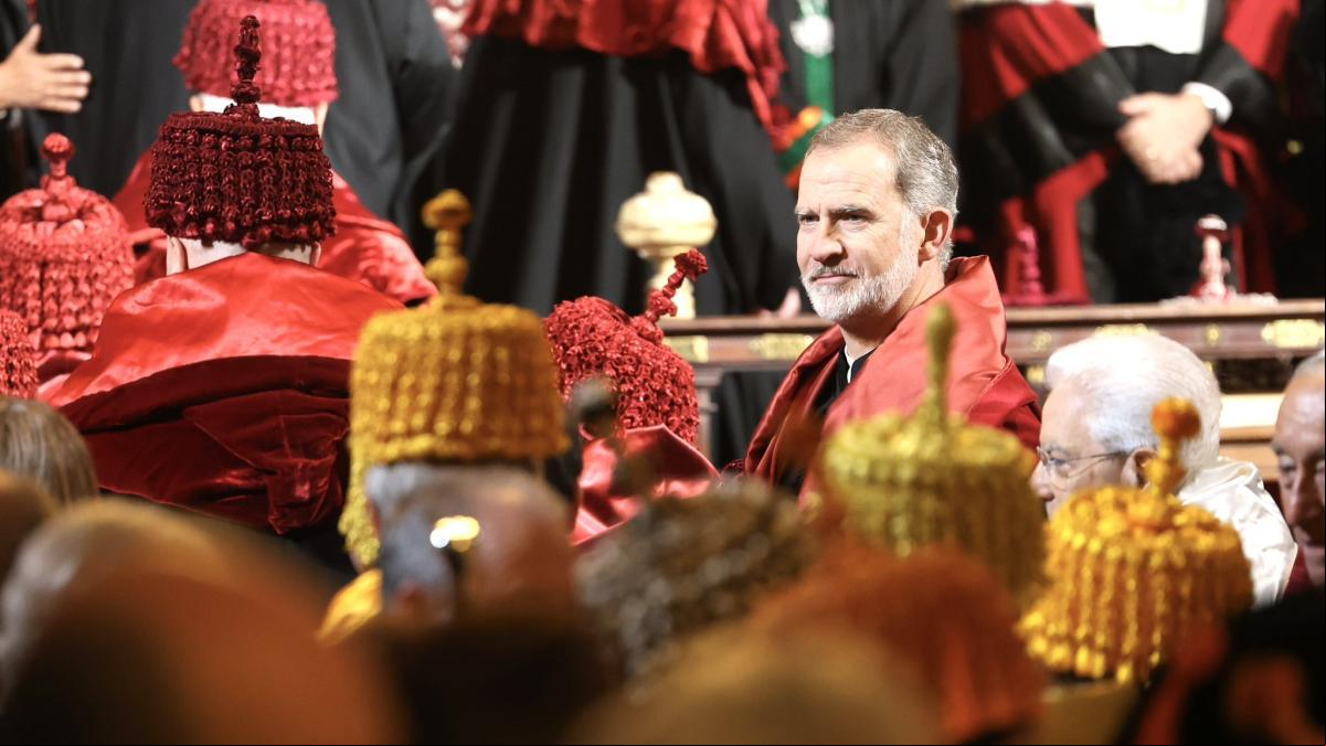 El Rey recibe su tercer doctorado Honoris Causa en seis meses
