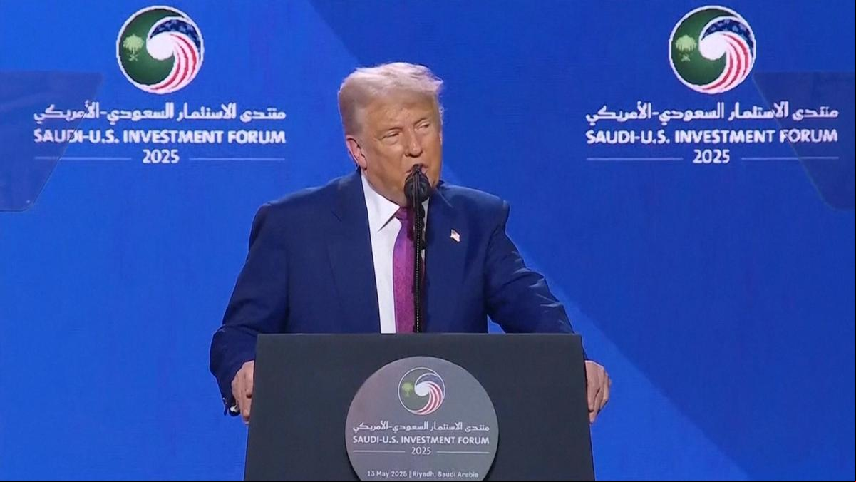 Trump anuncia que levantará las sanciones a Siria “para darles una oportunidad de grandeza”