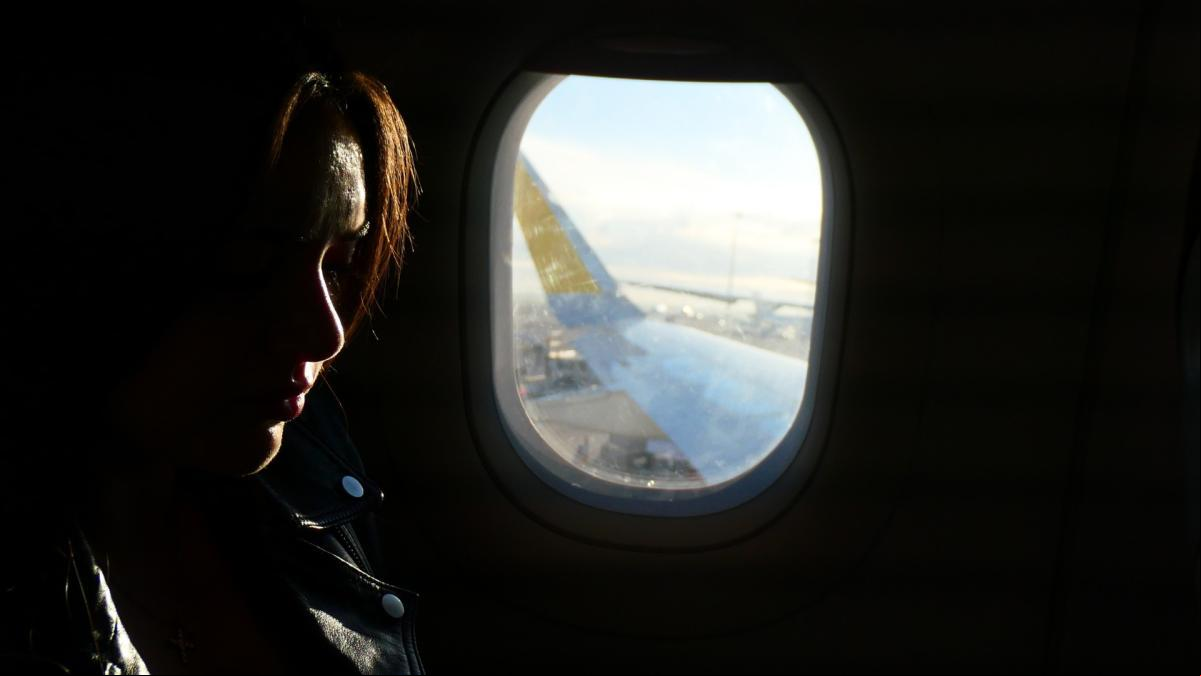 La inspiración artística de la ventanilla del avión