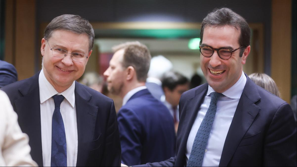 Bruselas rebaja sus expectativas para la economía europea por la guerra arancelaria pero España sale indemne