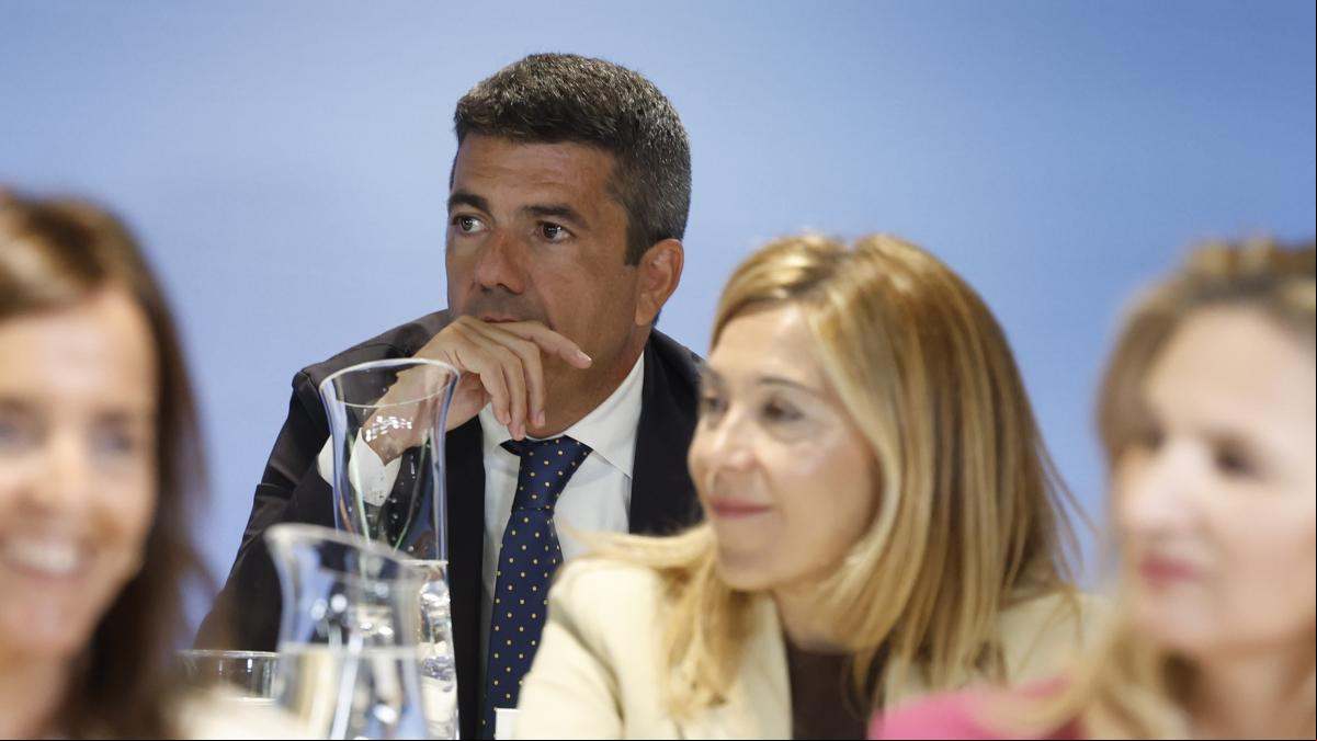 Mazón reaparece en Génova con el aliento de los suyos para que siga al frente del Consell