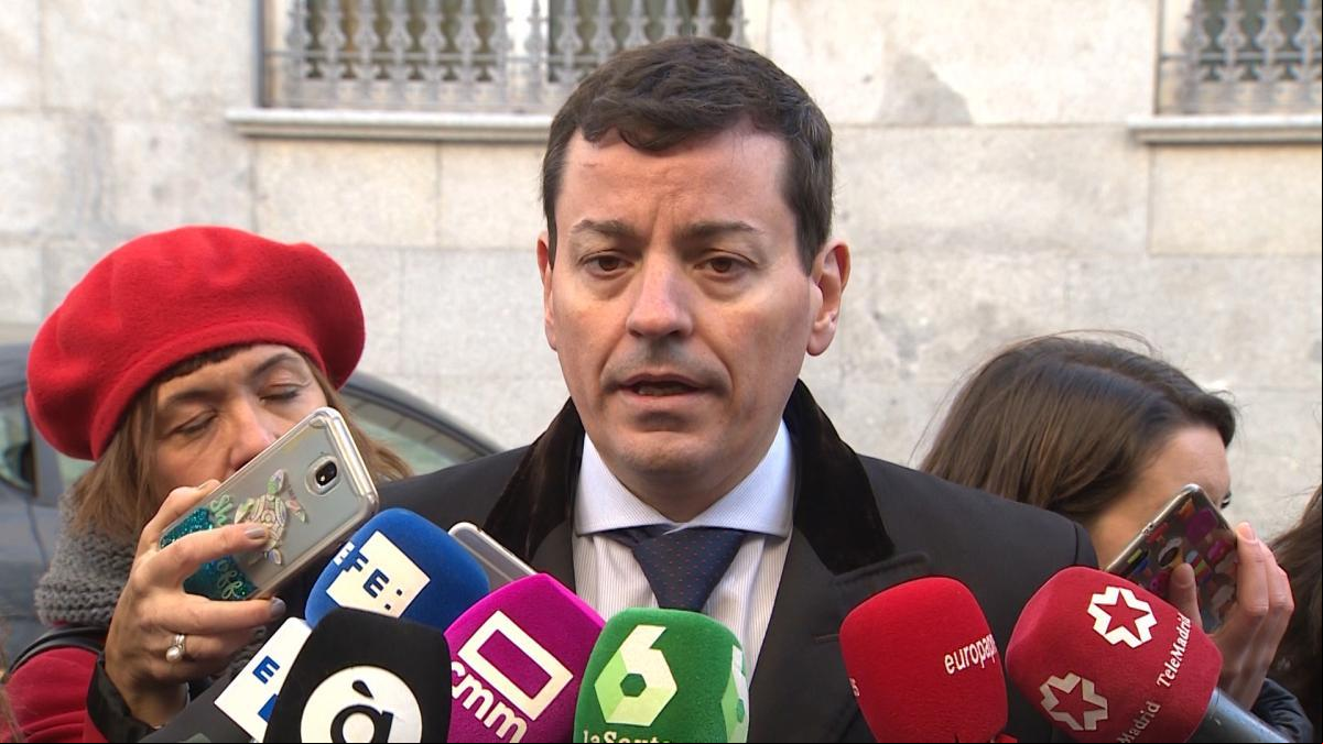 Un exdirigente del PP valenciano intentará disputar a Feijóo el liderazgo del partido