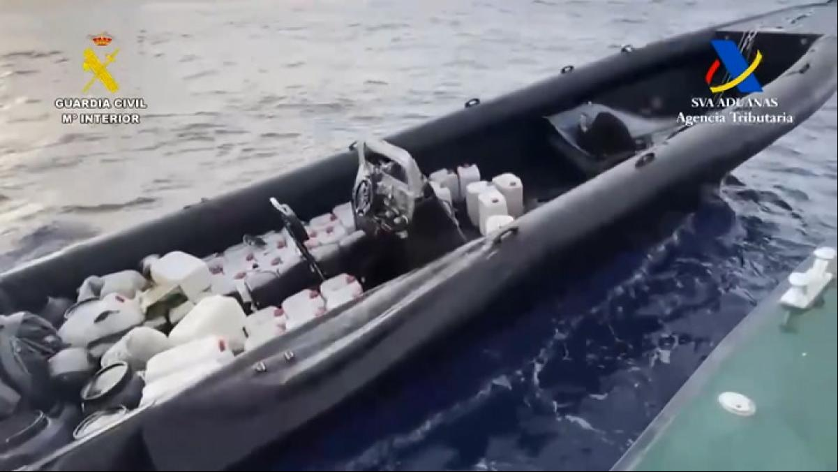 Incautadas 6 narcolanchas, 1.600 litros de gasolina y 346 kilos de hachís en Almería