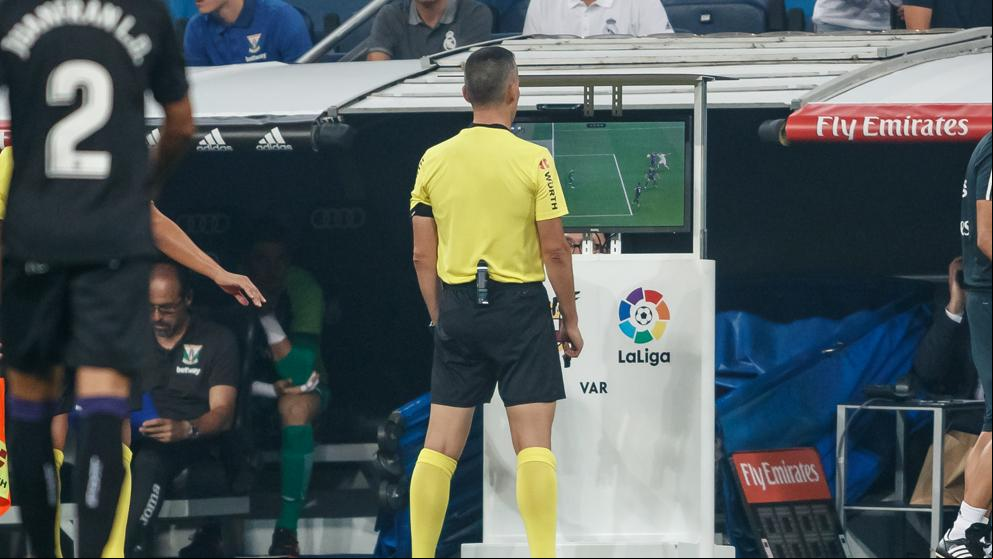 Con el VAR en el punto de mira
