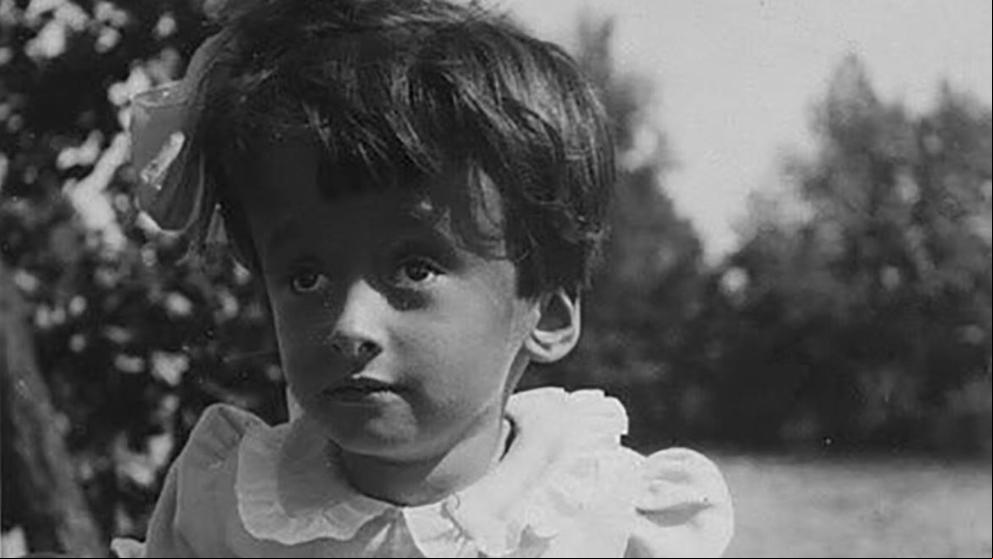 La historia de cómo Pablo Neruda abandonó a su hija hidrocefálica