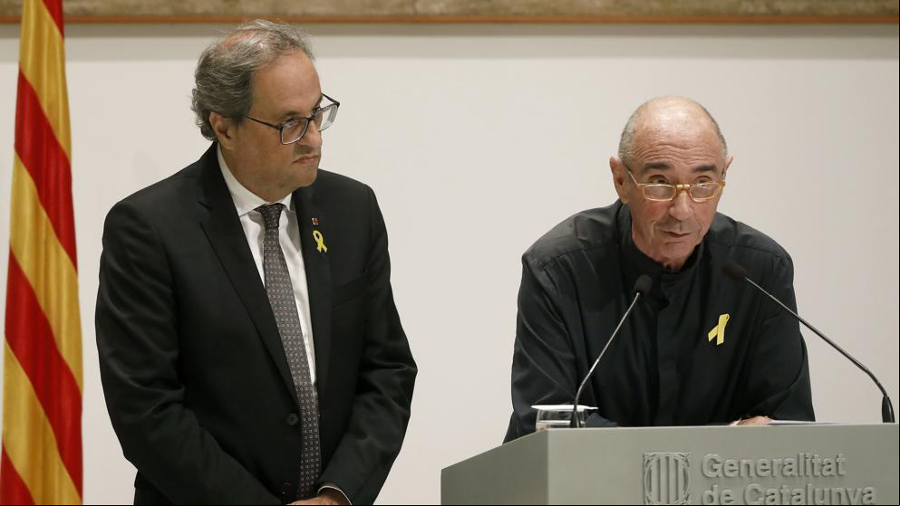 Beatriz Talegón, Albano Dante y Antonio Baños entre los  del Fòrum Cívic i Social pel Debat Constituent