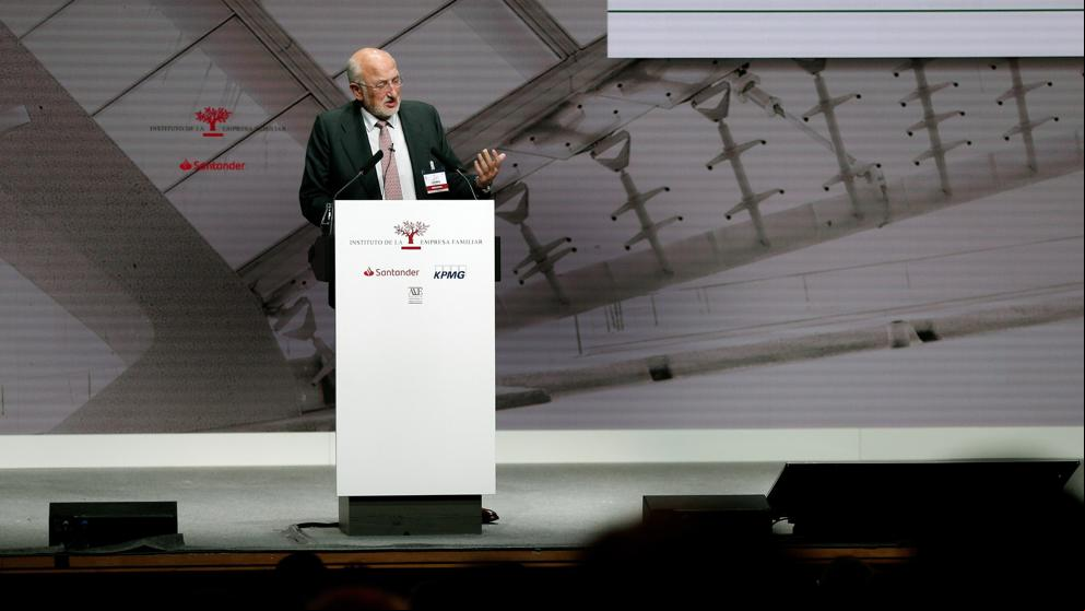 Juan Roig anima a los empresarios a dar la cara: “tenemos que salir del armario”