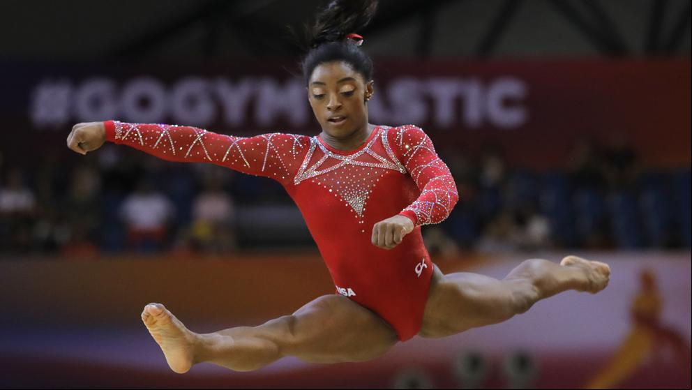 Simone Biles logra el decimocuarto título mundial de su carrera en Doha