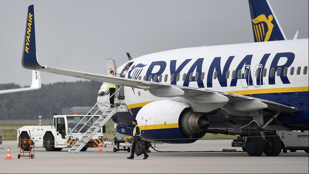 ¿Cómo se pueden comprar billetes de Ryanair si la web no funciona?