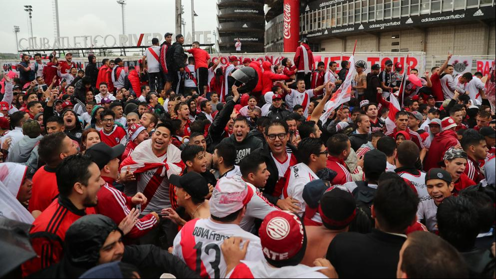 Los argentinos tendrán que esperar 24 horas más