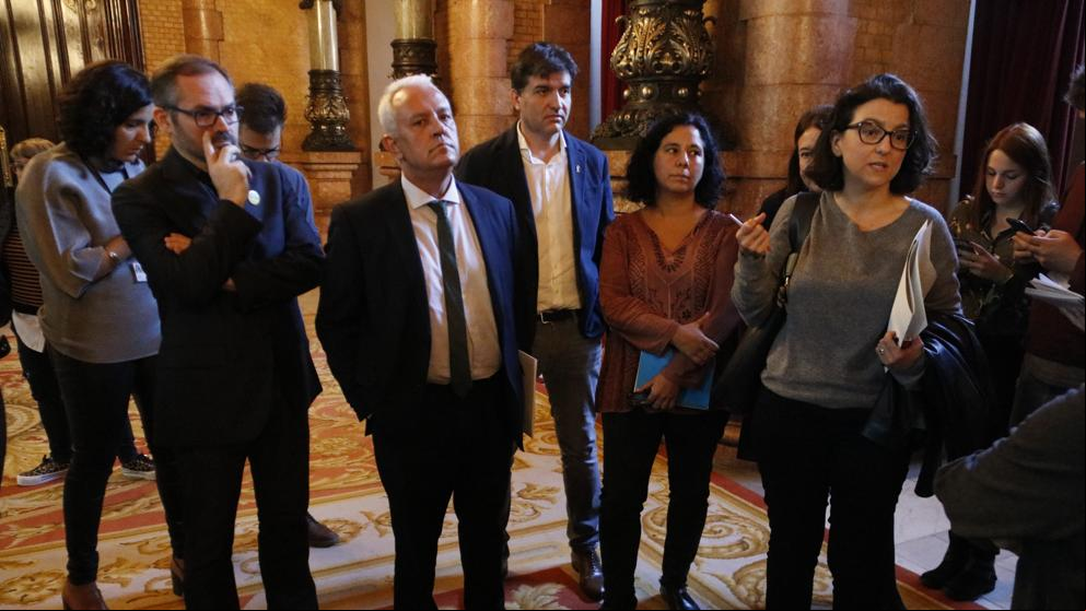Los diputados del Parlament prometen ser educados para frenar la escalada de crispación