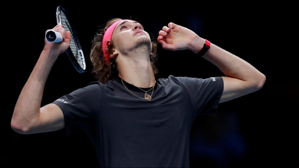 Zverev se entromete en el camino hacia los 100 de Federer