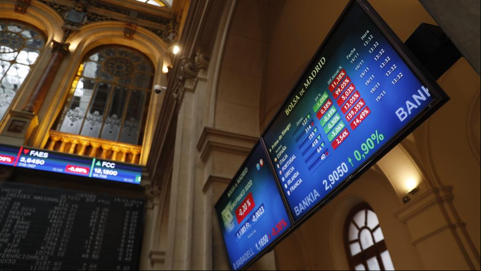 El Ibex 35 amplía caídas en la media sesión y pone en peligro los 8.900 puntos