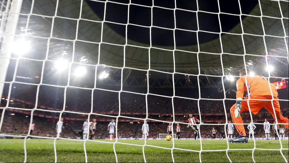 El penalti de Aduriz que sorprendió a todo el mundo