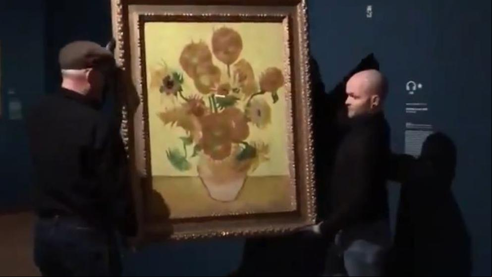 El museo Van Gogh restaura el lienzo de ‘Los Girasoles’ y lo somete a investigación