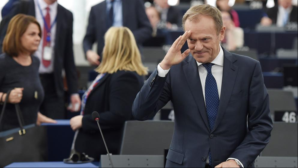Tusk ofrece una prórroga de 12 meses y May dice que solo quiere hasta el 30 junio