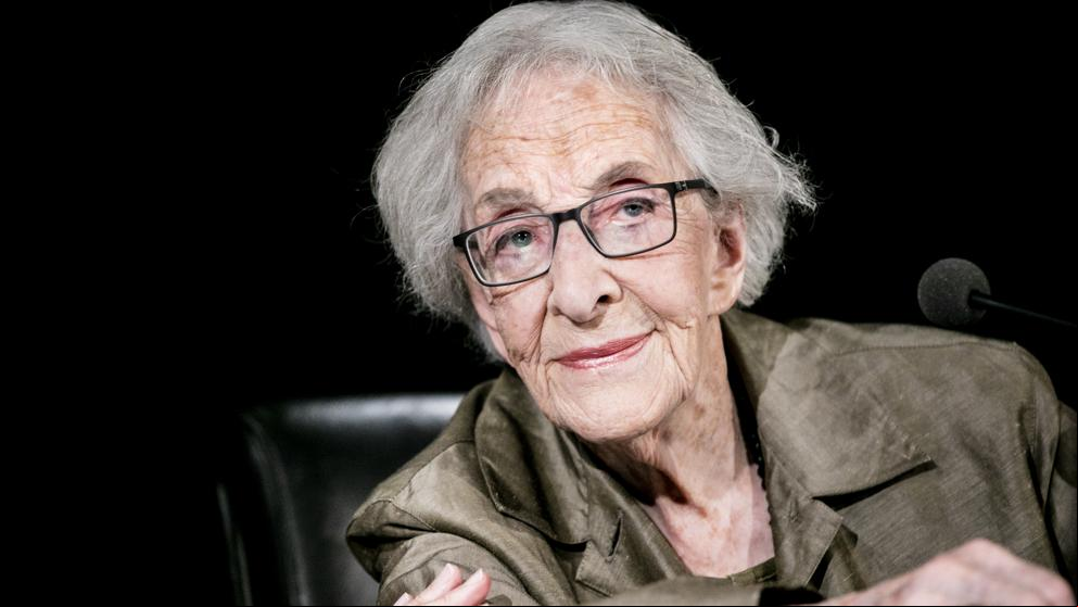Ida Vitale acorta distancias