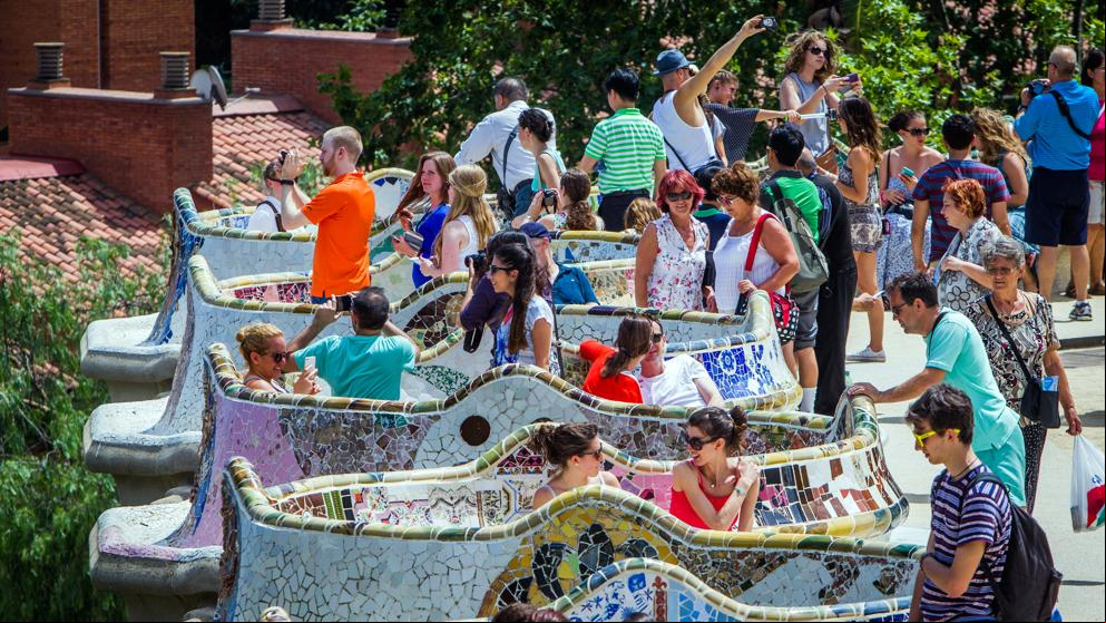 Un bus lanzadera facilitará la llegada al Park Güell