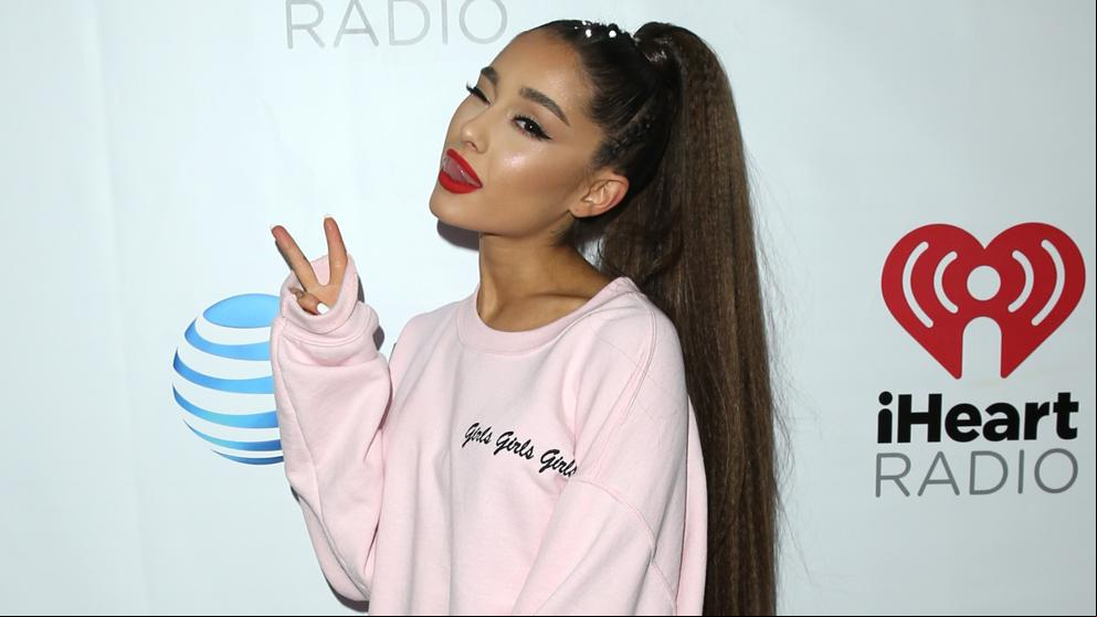 Ariana Grande muestra sus rizos naturales y nos deja a todos impactados