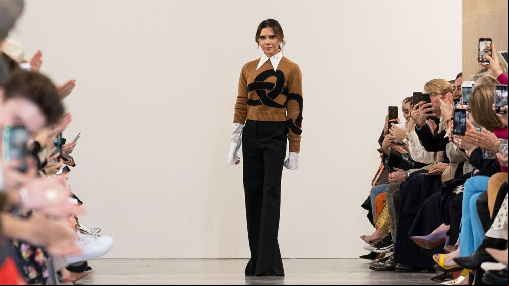 Victoria Beckham presenta su nueva colección arropada por su familia en el ‘front row’