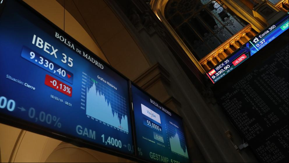 El Ibex 35 abre a la baja con toda la banca en rojo tras la decisión de la Fed