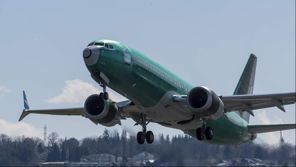 Un Boeing 737 Max 8 sin pasajeros hace un aterrizaje de emergencia en Orlando