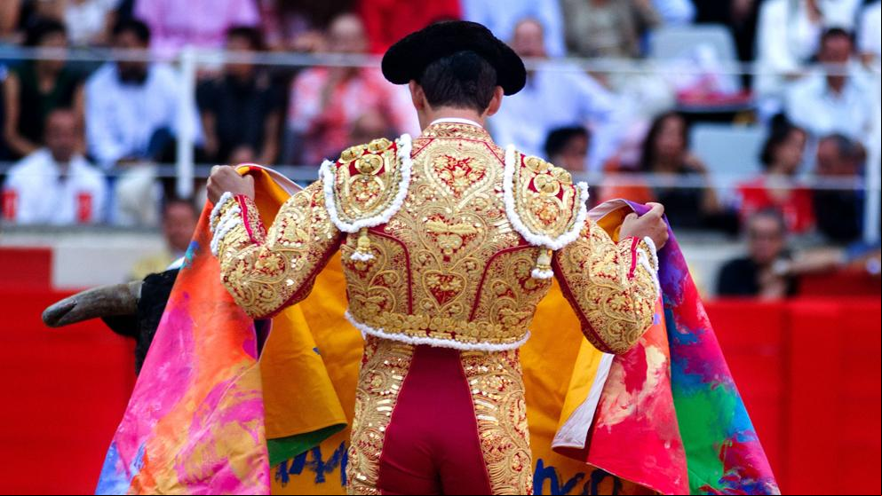 Vox ficha a un abogado de los Franco y al torero catalán por Barcelona
