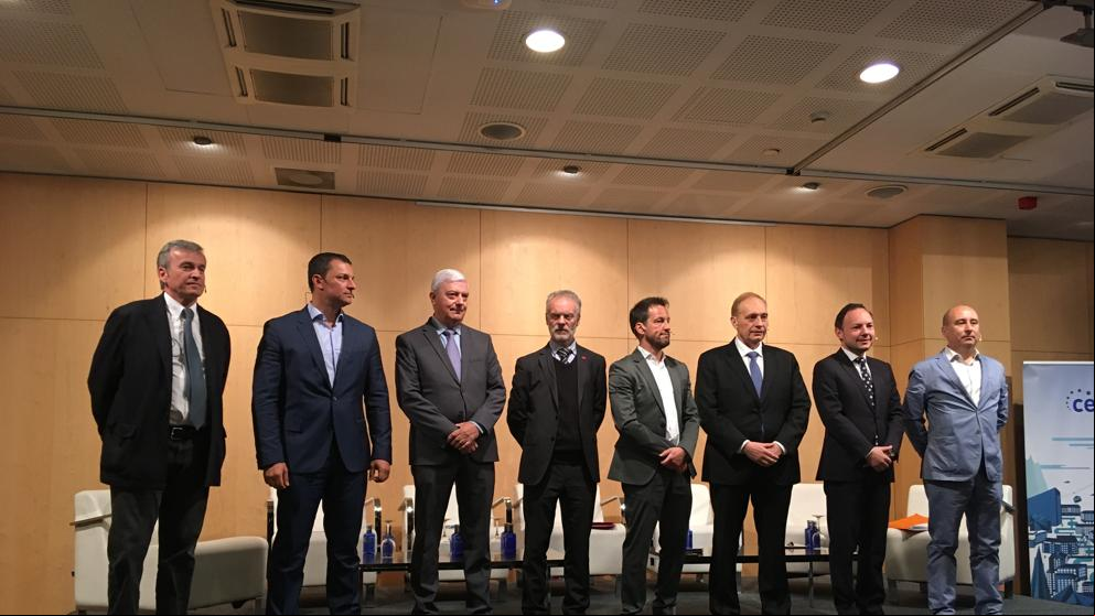 La propuesta del PS de aumentar los impuestos tensa la campaña electoral