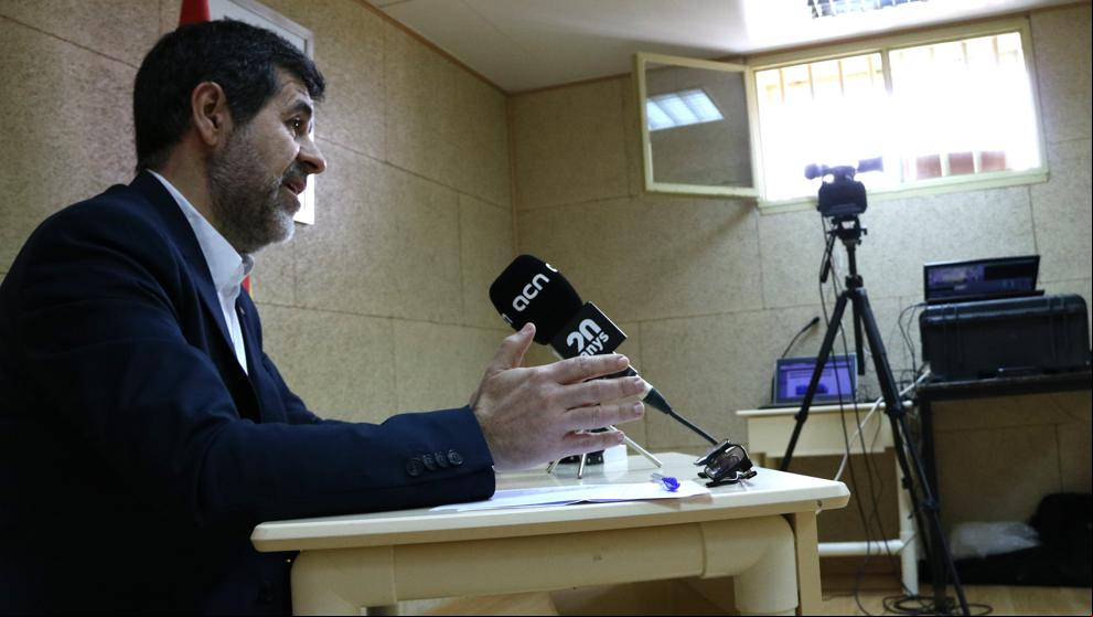Sànchez se compromete a “no tirar la toalla” por el referéndum, pero no pone fechas