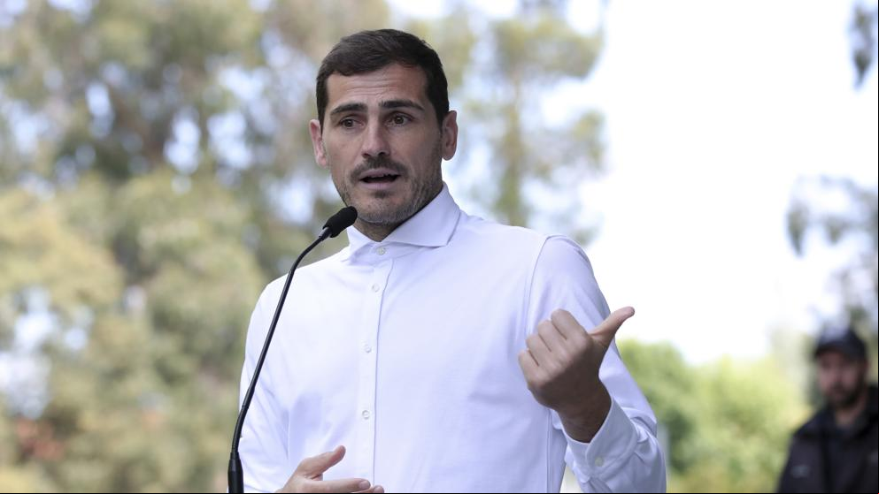 Casillas, a su salida del hospital: “Lo importante es que estoy aquí para contarlo”