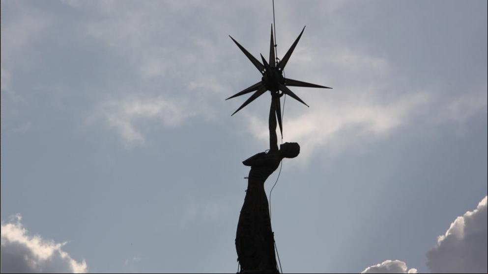 Tortosa se desentiende del monumento franquista