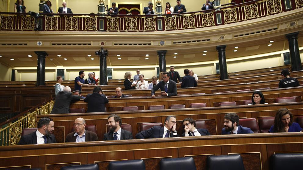Abascal ocupa el escaño de Lastra