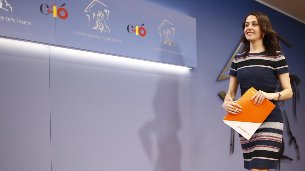 Ciudadanos rompe con Valls por su apoyo a la investidura de Colau