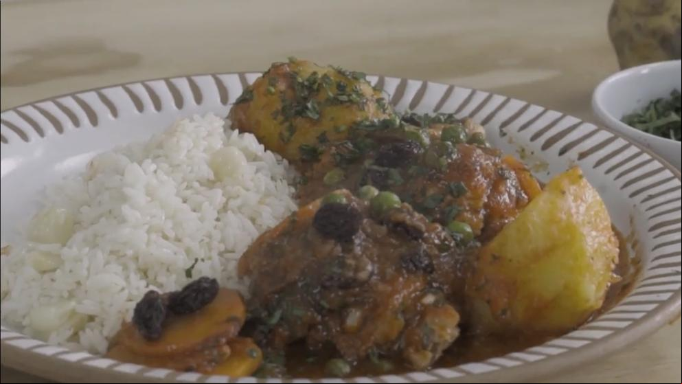 El estofado de pollo criollo de Gastón Acurio