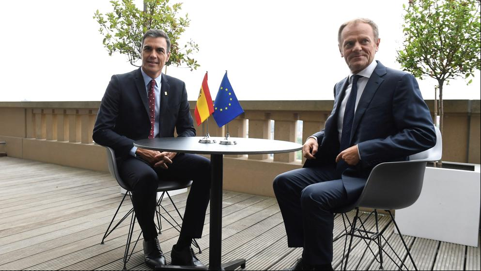 Tusk y Sánchez se reúnen en Bruselas
