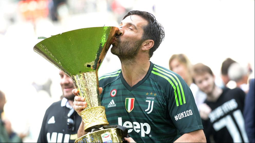Gianluigi Buffon firma con la Juventus hasta el 30 de junio de 2020