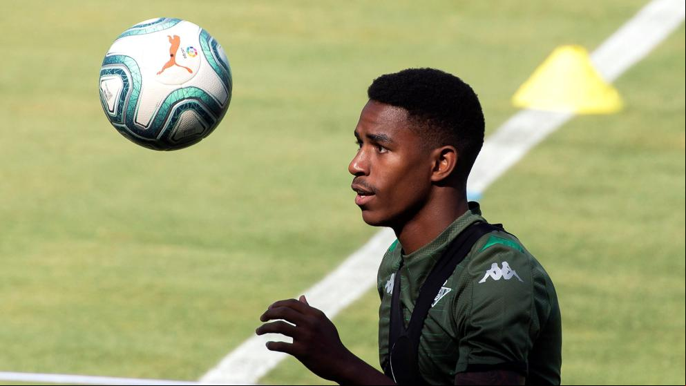 El Barça alcanza un principio de acuerdo con el Betis por Junior