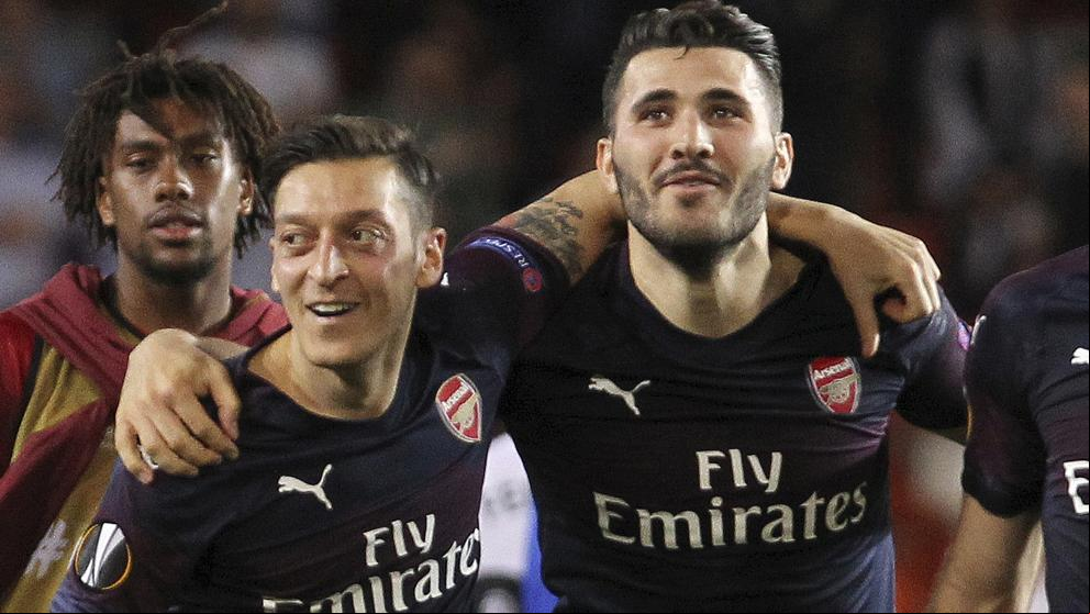 “Problemas de seguridad” mantienen a Özil y Kolasinac fuera de la convocatoria del primer partido de la temporada