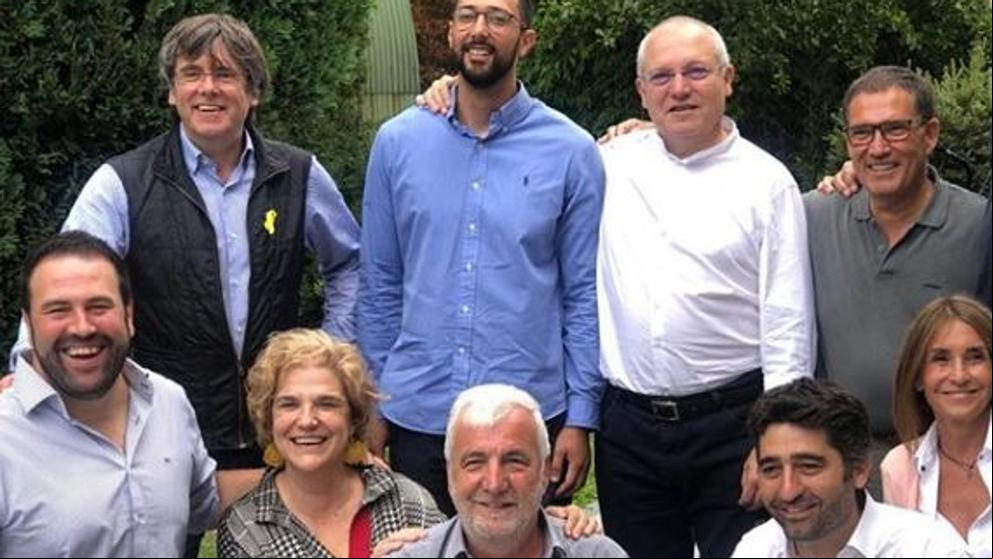 Puigdemont repite comida de verano en Waterloo con su círculo próximo