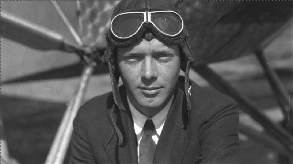 Charles Lindbergh emprende su último vuelo