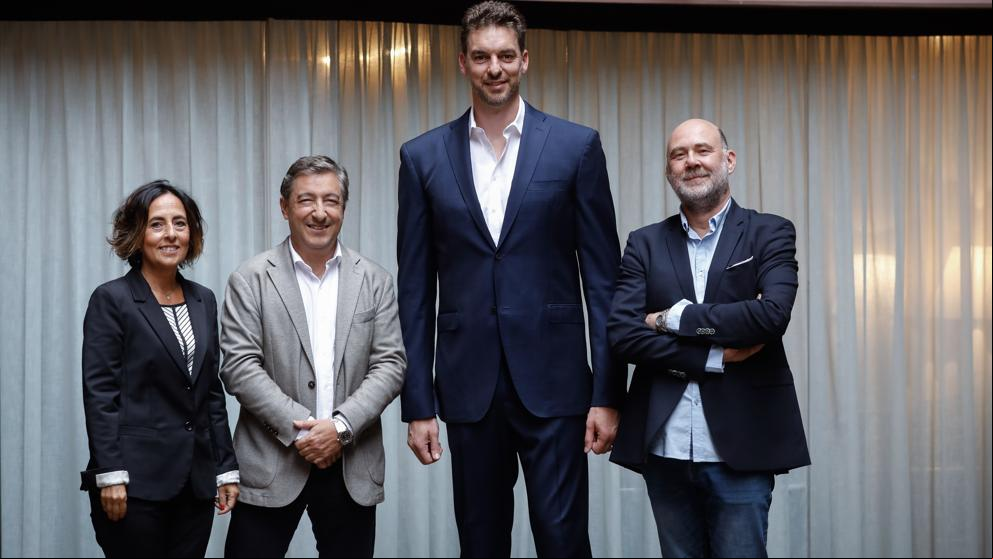 Joan Roca y Pau Gasol o cómo triunfar con los pies en el suelo