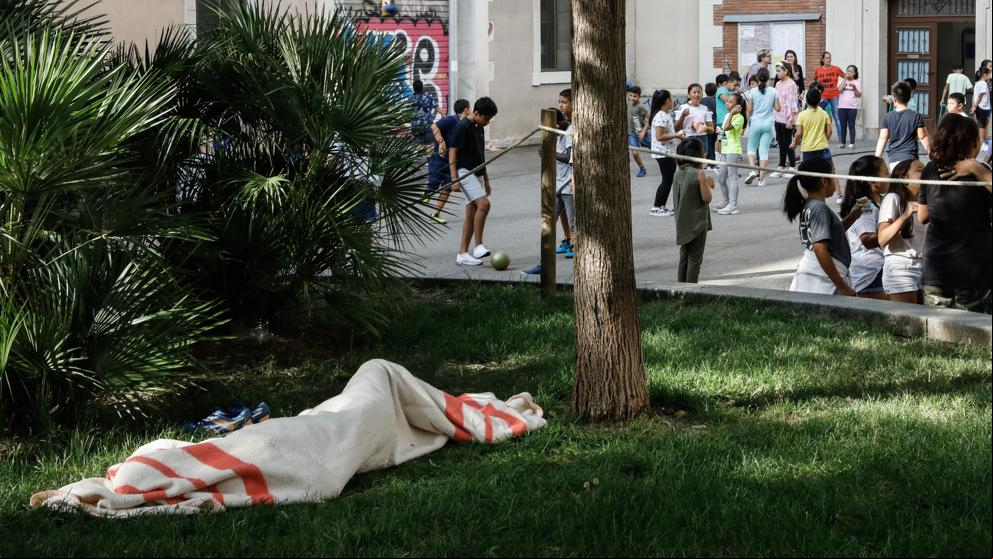 La degradación recorta las horas del patio de la escuela Castella