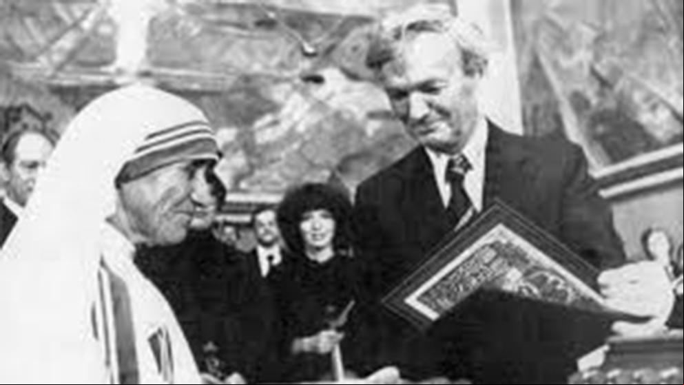 Teresa de Calcuta, una beata en la corte del Nobel